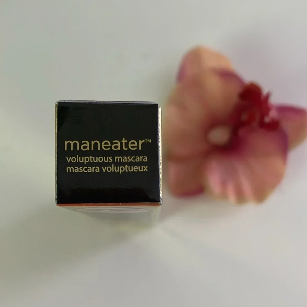 NIB 🌸MANEATER TARTE Voluptuous Mascara mini Black color 4.5 mL